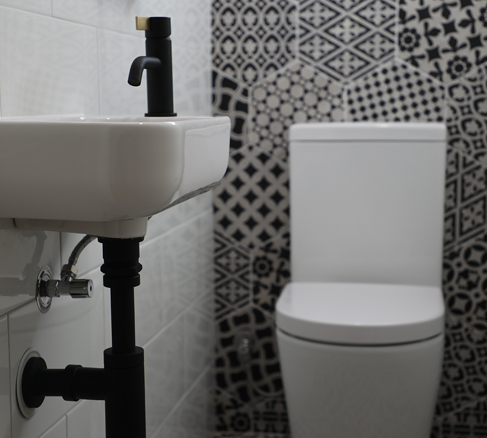 https://cankit.com.au/wp-content/uploads/2019/09/bathroom-renovation-canberra.jpg